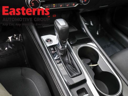 Used 2023 Nissan Altima 2.5 SV w/ SV Premium Package image 13