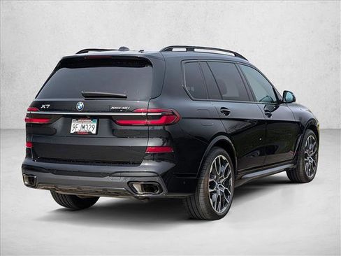 Certified 2023 BMW X7 xDrive40i w/ M Sport Package image 5