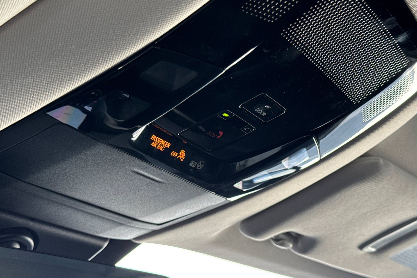 Used 2024 Lexus RZ 300e Premium w/ Technology Package FWD image 23
