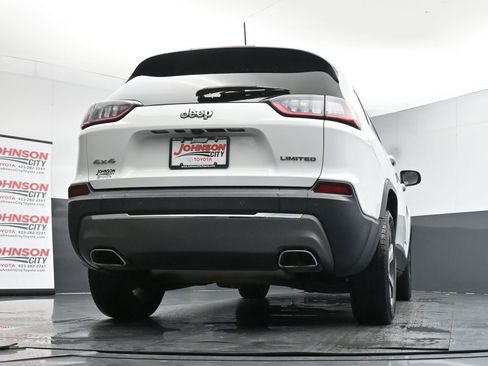 Used 2019 Jeep Cherokee Limited image 39