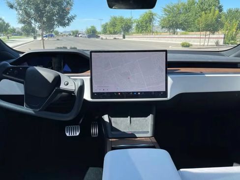 Used 2022 Tesla Model S Standard Range AWD/4WD image 11