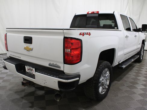 Used 2019 Chevrolet Silverado 2500 High Country w/ Duramax Plus Package image 30