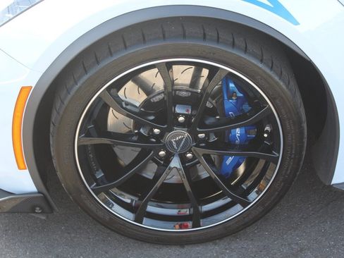 Used 2018 Chevrolet Corvette Grand Sport w/ Carbon 65 Edition image 39