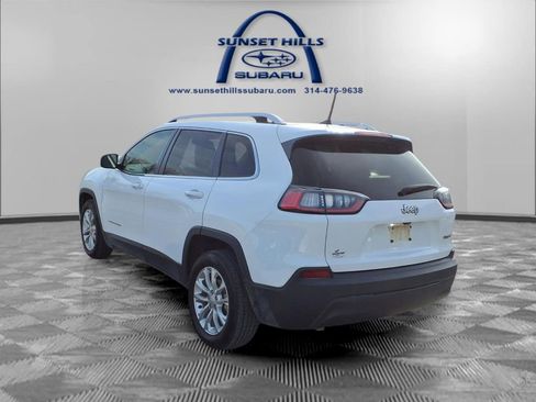 Used 2019 Jeep Cherokee Latitude w/ Popular Appearance Group image 2