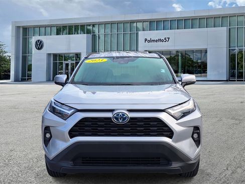 Used 2023 Toyota RAV4 XLE Premium image 2