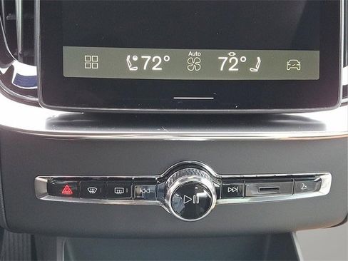 New 2026 Volvo XC90 B6 Ultra w/ Lounge Package image 9