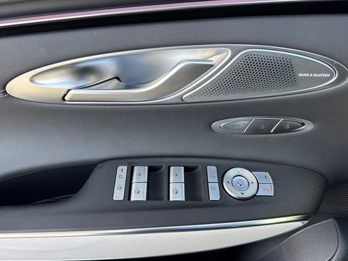 New 2026 Genesis GV70 2.5T Advanced image 12