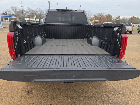 Used 2022 Toyota Tundra SR5 image 14