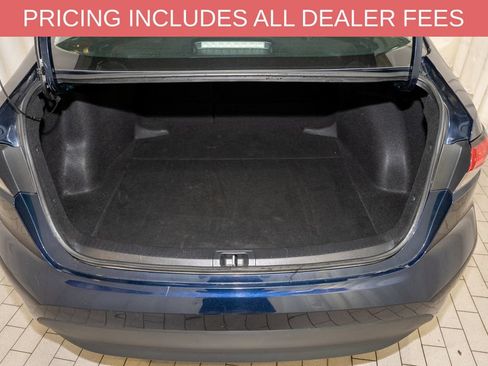 Used 2024 Toyota Corolla LE FWD image 5