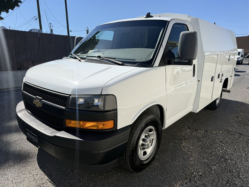 Used 2021 Chevrolet Express 3500 w/ Power Convenience Package RWD image 32