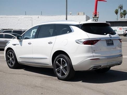 Used 2023 Buick Enclave Essence w/ LPO, Touring Package image 6