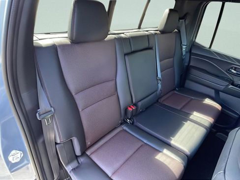 New 2026 Honda Ridgeline Black Edition image 16