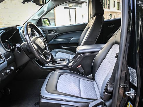 Used 2020 Chevrolet Colorado Z71 AWD/4WD image 8