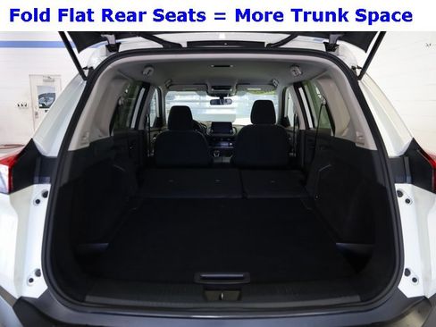 Used 2023 Nissan Rogue SV image 34