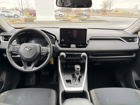 Used 2023 Toyota RAV4 LE image 11