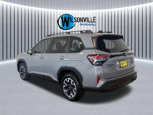Certified 2025 Subaru Forester Premium w/ Convenience Package #1 AWD/4WD image 8