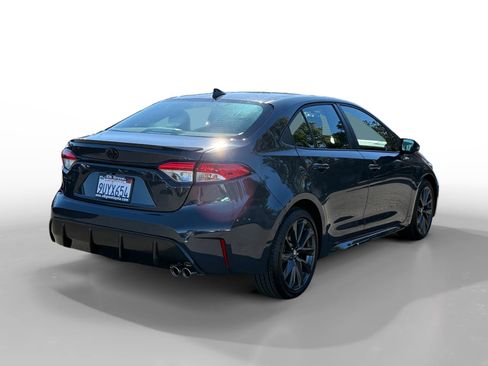 Used 2025 Toyota Corolla SE image 5