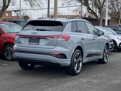 Used 2023 Audi Q4 e-tron Premium Plus w/ Premium Plus image 3