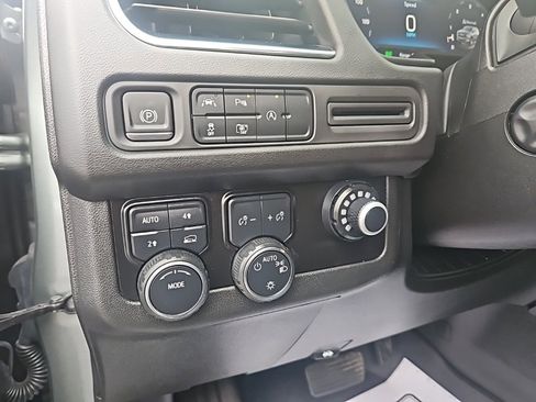 Used 2023 Chevrolet Tahoe LT w/ Luxury Package image 11