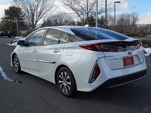 Certified 2022 Toyota Prius Prime XLE image 7