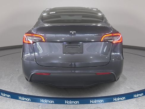 Used 2025 Tesla Model Y Long Range RWD image 7