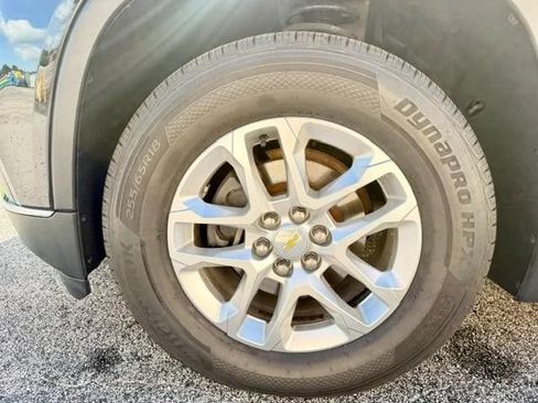 Used 2020 Chevrolet Traverse LT FWD image 6