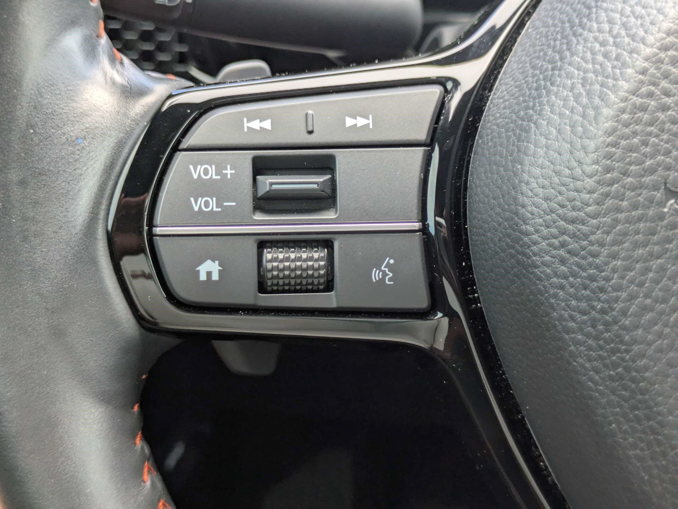 Used 2024 Honda CR-V Sport Touring image 32