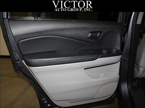 Used 2019 Honda Pilot EX-L image 32