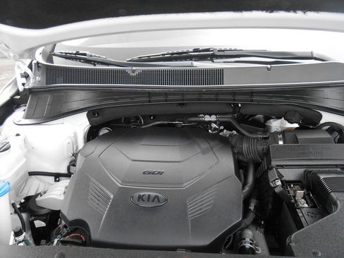 Used 2019 Kia Sorento AWD V6 image 24