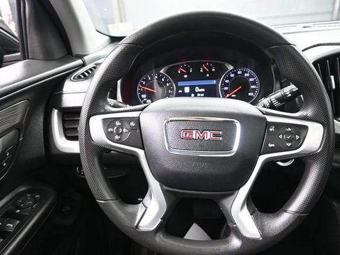 Used 2023 GMC Terrain SLE w/ Driver Convenience Package image 8