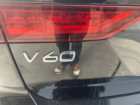 Certified 2025 Volvo V60 B5 Cross Country Plus image 19