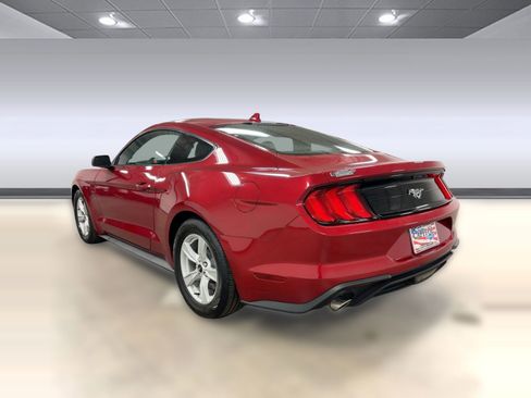 Used 2023 Ford Mustang EcoBoost image 3