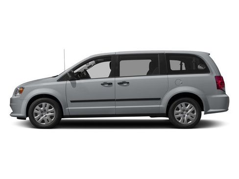 Used 2017 Dodge Grand Caravan SXT FWD image 3