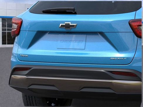 New 2026 Chevrolet Trax ACTIV w/ Sunroof Package image 14