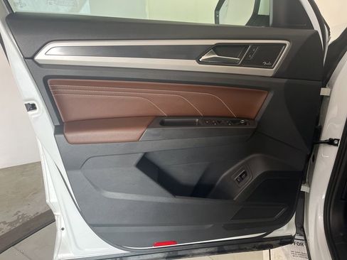 Used 2023 Volkswagen Atlas SEL Premium AWD/4WD image 29