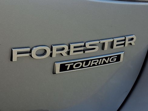 Used 2022 Subaru Forester Touring AWD/4WD image 29