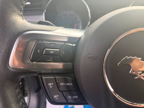 Used 2017 Ford Mustang GT RWD image 24
