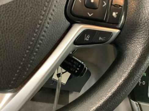 Used 2019 Toyota Sienna LE FWD image 29