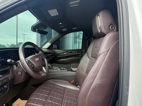Used 2023 Cadillac Escalade V AWD/4WD image 12