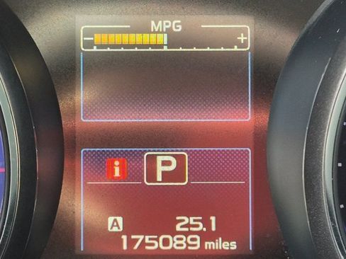 Used 2017 Subaru Outback 2.5i Limited w/ Popular Package #5 image 5