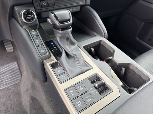 Used 2024 Toyota Land Cruiser image 20