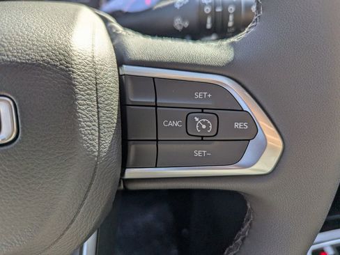 New 2026 Jeep Compass Latitude image 18