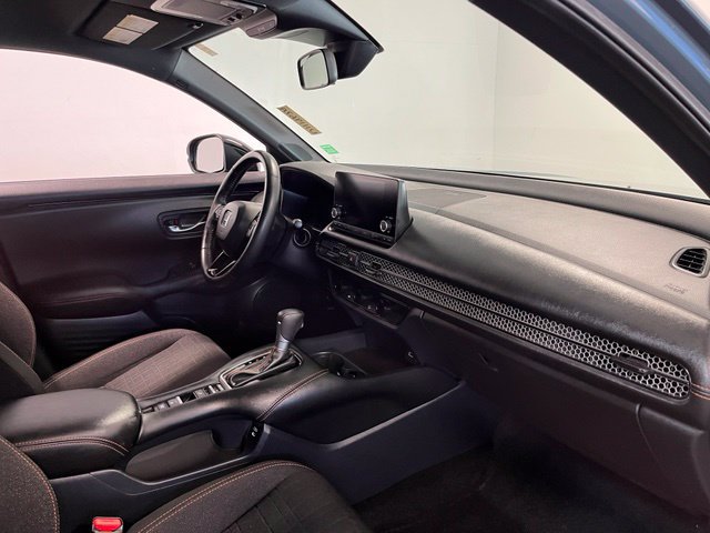Used 2025 Honda HR-V Sport image 11
