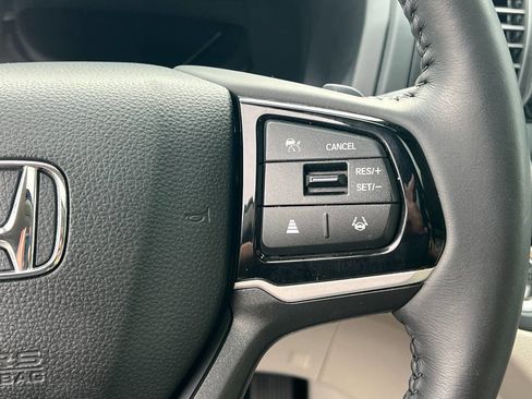 Used 2025 Honda Odyssey EX-L image 14