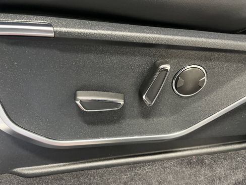 Used 2023 Ford F150 Raptor image 13