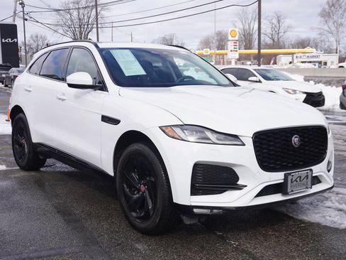 Used 2022 Jaguar F-PACE S image 2