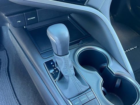 Used 2023 Toyota Camry SE image 25