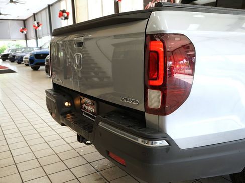Used 2020 Honda Ridgeline RTL-E image 16