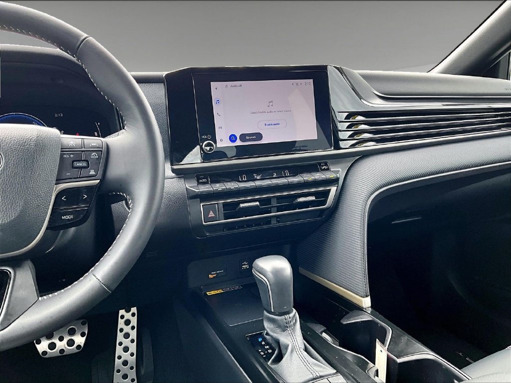 Used 2026 Toyota Camry SE FWD image 18