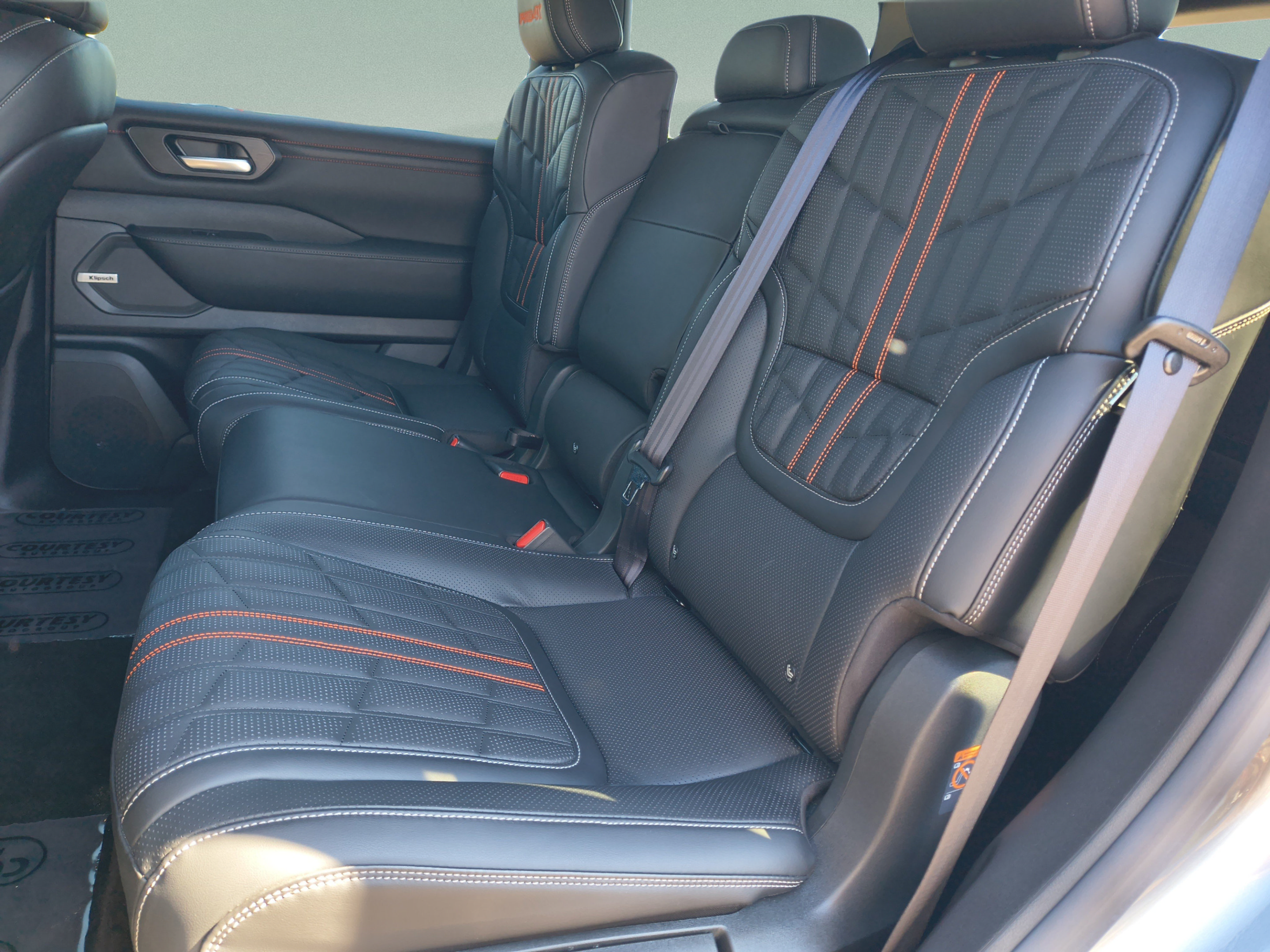Certified 2025 Nissan Armada PRO-4X w/ Pro-4X Premium Package AWD/4WD image 17